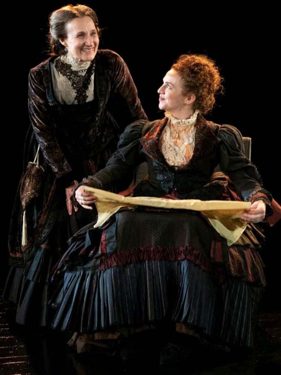 Dee Pelletier as Penniman and Britt Genelin as Catherine - photo by Pavel Antonov
